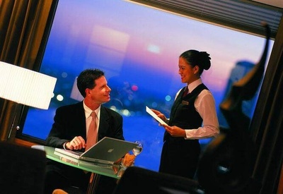 餐飲服務(wù) 以服務(wù)為引擎，引領(lǐng)消費(fèi)新體驗(yàn)